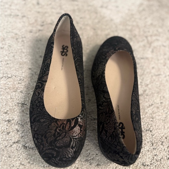 SAS NWOT 7.5 Wide “Scenic Slip) Women's Elegant Black metallic Lace pattern Flat - Picture 14 of 15